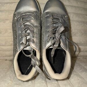 Silver Glitter Low Top Sneakers Women’s Size 10 Lace Up Fashion Shoes